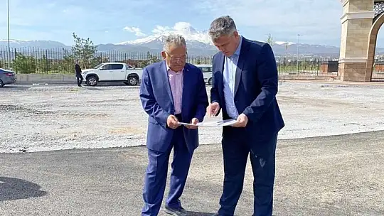 Türkiye'nin en büyük millet bahçesi hizmet için gün sayıyor