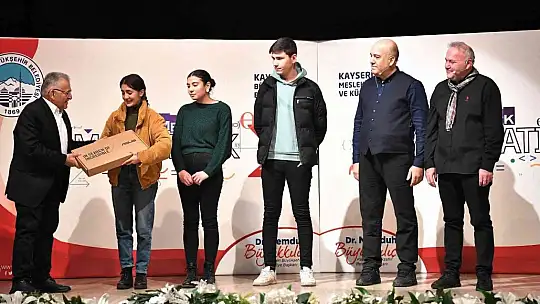 Büyükkılıç, KAYMEK'li gençlerle yarışma ve seminerde buluştu