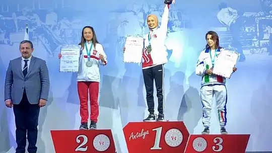 Büyükkılıç'tan Avrupa Şampiyonu Hançer'e tebrik