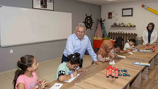 Büyükkılıç, genç kursiyerlerle bir araya geldi