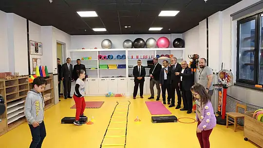 Büyükkılıç, Yıldız ve Aksu'dan engelleri ortadan kaldıran merkeze ziyaret