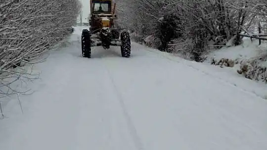 Büyükşehir, 110 mahalle yolunu ulaşıma açtı