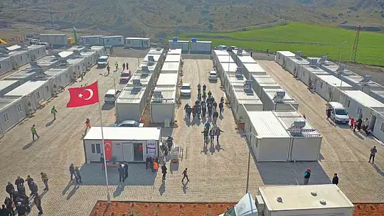 Büyükşehir Belediyesi yaraları sarıyor