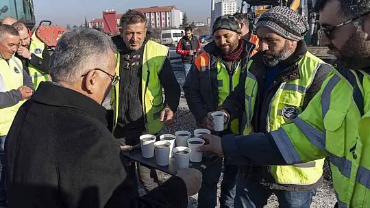 Büyükşehir'den 4,7 kilometrelik stratejik bir yol daha