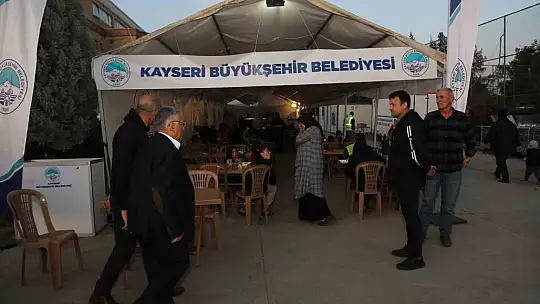 Büyükşehir'den deprem bölgelerine güçlü destek