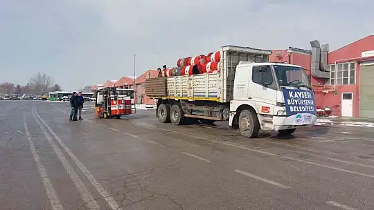 Büyükşehir'den deprem bölgelerine güçlü destek