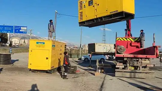 Büyükşehir'den deprem bölgelerine güçlü destek