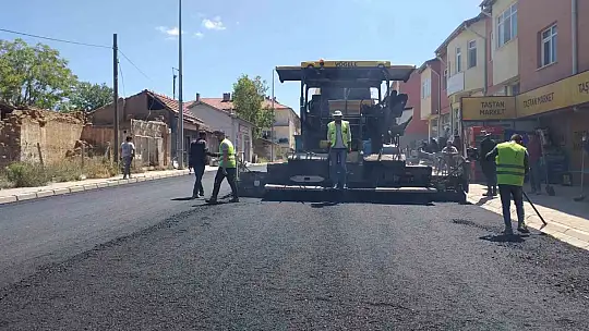 Sarıoğlan'a 7 bin ton asfalt