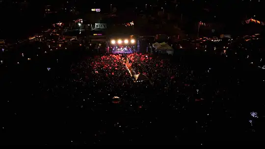 Ahmet Şafak Gençlik Konseri'ne yoğun ilgi