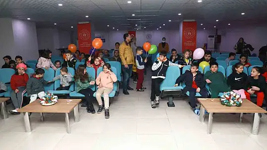 Büyükşehir'in depremzede çocuklar için psikolojik desteği başladı