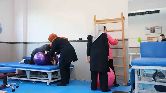 Engelsiz Yaşam Merkezi'nde engeller ortadan kalkıyor