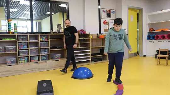 Engelsiz Yaşam Merkezi'nde engeller ortadan kalkıyor