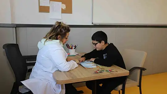 Engelsiz Yaşam Merkezi'nde engeller ortadan kalkıyor