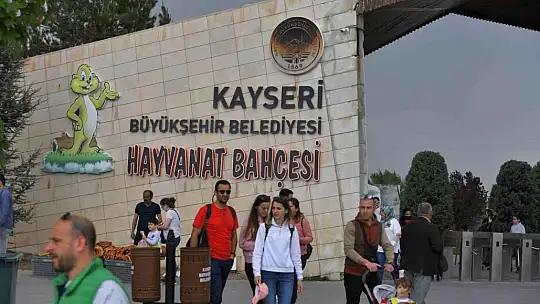 Büyükkılıç, Bayramda Hayvanat Bahçesinin ücretsiz olacağını duyurdu