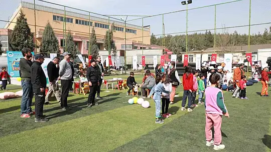 Büyükşehir'in Kayseri Mahallesi Etkinliğine Cumhurbaşkanı Tatar katıldı