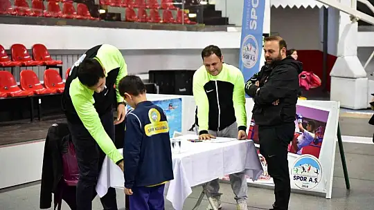 Büyükşehir'in yetenek testine 220 çocuk katıldı