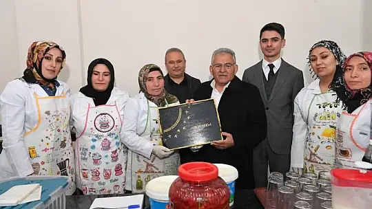 Büyükşehir Meclisi'nden kadın kooperatiflerine dev destek