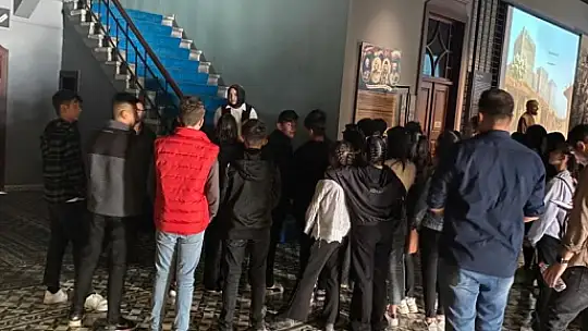 Kayseri'de müzeler ziyaretçi akınına uğradı