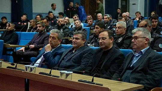 Büyükşehir personellerine  'Stresi kontrol edebilme ve iletişim becerilerini geliştirme eğitim programı'