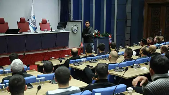 Büyükşehirden yeni itfaiye personellerine iş güvenliği eğitimi