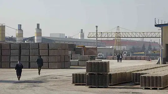 Çatıdan düşen genç işçi hayatını kaybetti