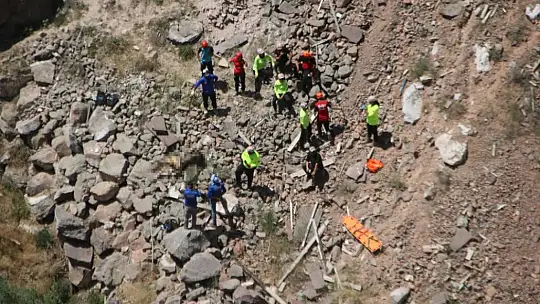 Tıp fakültesi öğrencisi son yolculuğuna uğurlandı