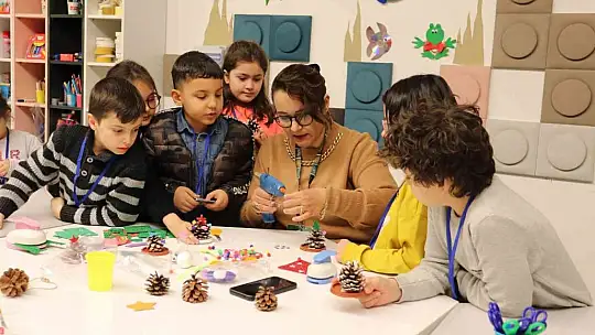 Çocuklar, Büyükşehir'de hem öğreniyor hem de eğleniyor