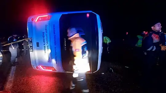 Deprem bölgesinden dönerken kaza yaptılar: Ölü ve yaralılar var