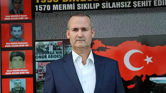 Depremde gazinin evi yıkıldı