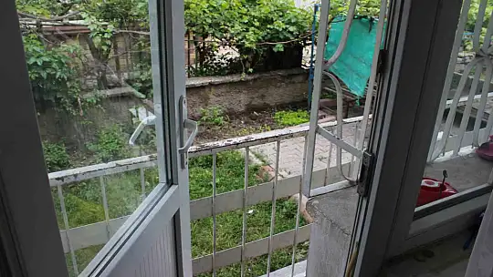 Depremzede aile hayatının şokunu yaşadı