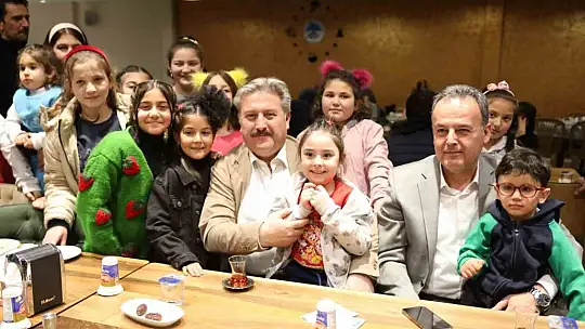 Depremzedeler Melikgazi'de bir araya geldi