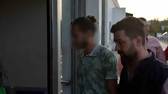 Depremzedelere sosyal medyadan hakaret iddiası: 8 gözaltı