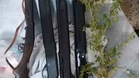 Depremzedeleri bile kullandı, dolandırmak için farklı kılıklara girdi