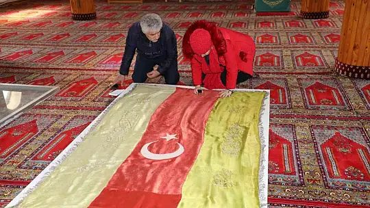 Develi'de bulunan Fetih Sancağı'nın tarihleme çalışmaları başladı