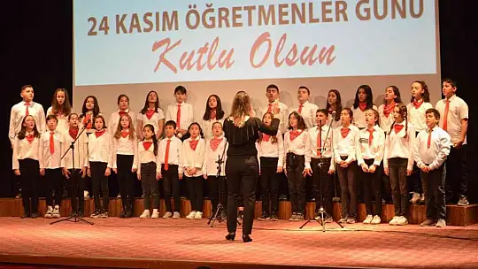 Develi'de Öğretmenler Günü kutlandı