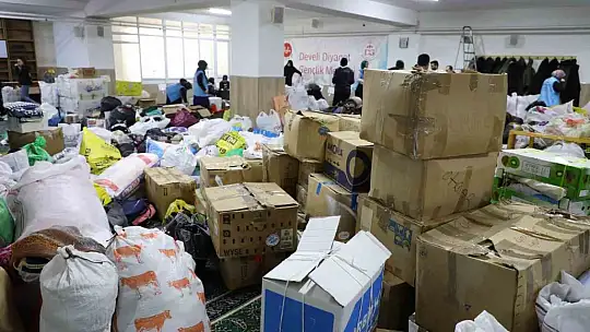 Depremzedeler için 4 yardım kafilesi daha yola çıktı