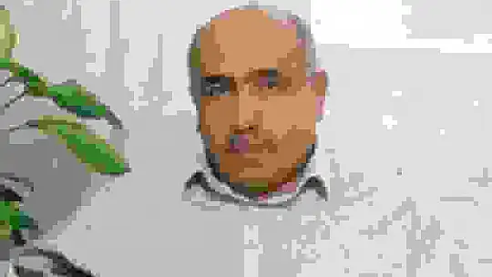 Devrilen traktörün altında kalan sürücü hayatını kaybetti