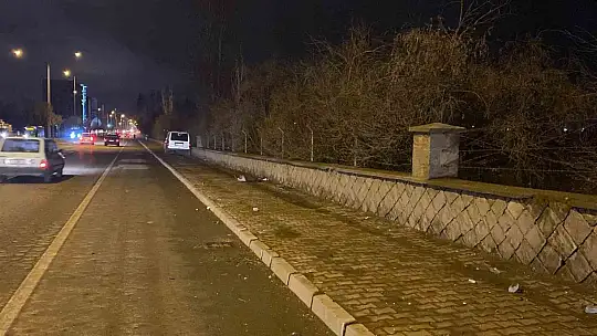 Direksiyon hakimiyetini kaybetti, duvara çarptı