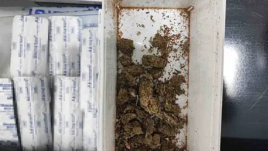 Dolandırıcılık operasyonunda 13 bin 887 uyuşturucu etkili ilaç ele geçirildi