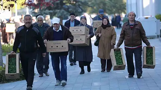 Mimarsinan Parkı'nda uzun kuyruk! Sabah erken saatlerde başladı