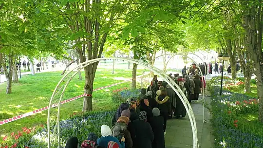 Mimarsinan Parkı'nda uzun kuyruk! Sabah erken saatlerde başladı