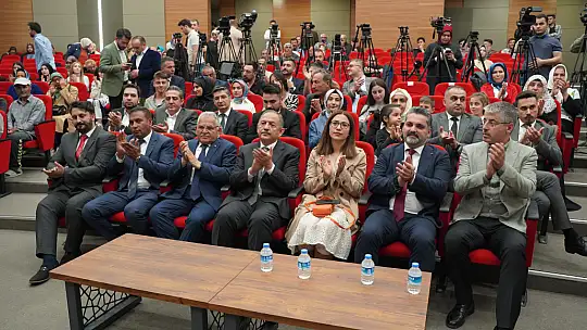 Kayseri'de AK Parti'ye dev katılım