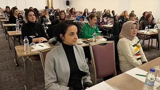 Dünya Kanser Günü'nde kadınlara erken tanının önemi anlatıldı