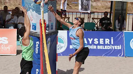 Erciyes'te Plaj Voleybolu Turnuvası başladı