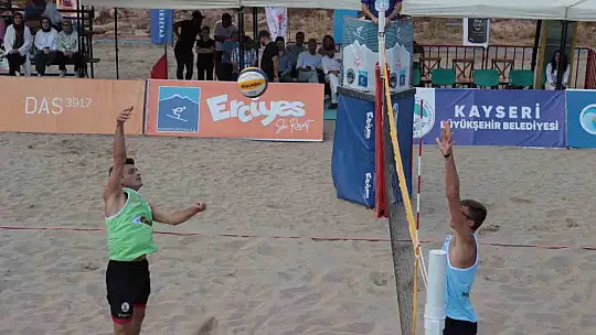 Erciyes'te Plaj Voleybolu Turnuvası başladı