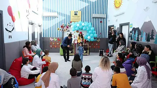 Engelsiz Çocuk Evleri'ndeki çocuklara özel etkinlik