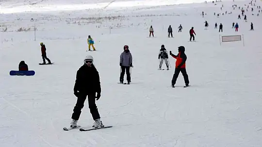 Erciyes'e turist akını