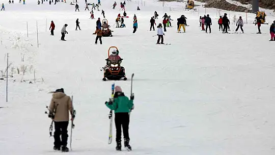 Erciyes'e turist akını