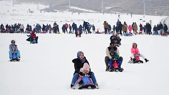Erciyes otelleri yarıyıl tatiline dolu girdi