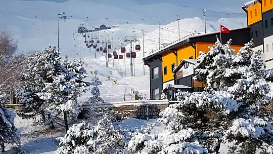 Erciyes'te kar kalınlığı 40 santimi buldu